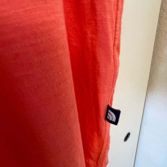 The North Face Women's Sleeveless Tshirt Orange Tank Top Size M - Picture 3 of 7